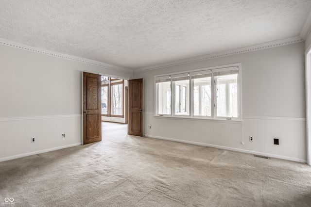 6850 Fox Lake Court, Indianapolis, IN 46278