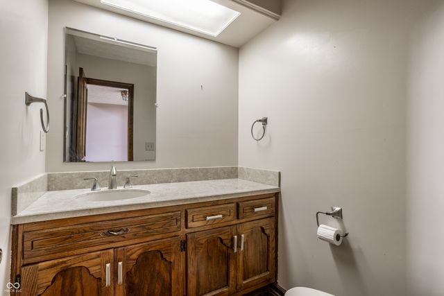 6850 Fox Lake Court, Indianapolis, IN 46278