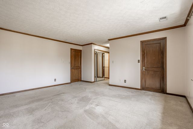 6850 Fox Lake Court, Indianapolis, IN 46278