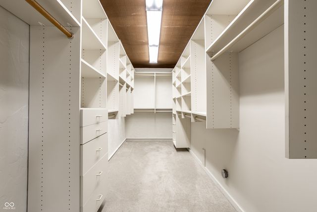 6850 Fox Lake Court, Indianapolis, IN 46278