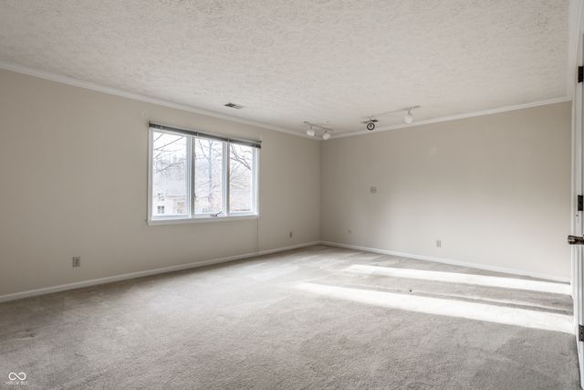 6850 Fox Lake Court, Indianapolis, IN 46278