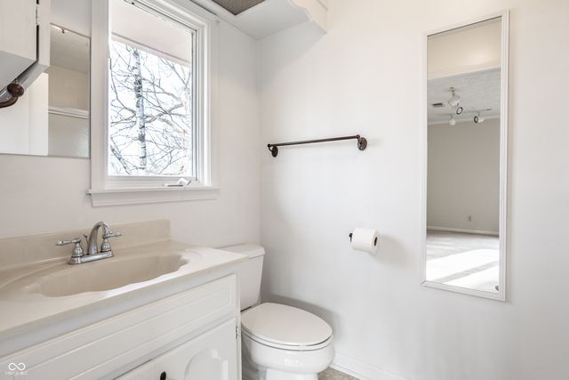 6850 Fox Lake Court, Indianapolis, IN 46278