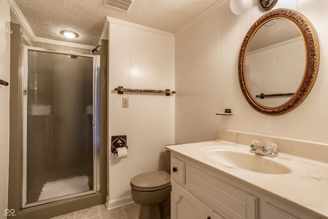 6850 Fox Lake Court, Indianapolis, IN 46278