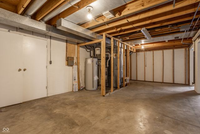 6850 Fox Lake Court, Indianapolis, IN 46278