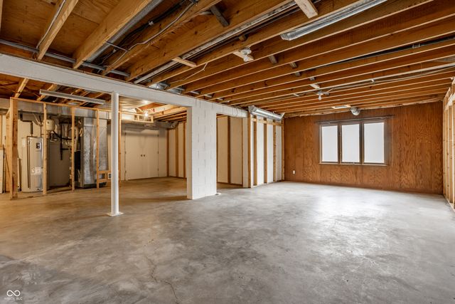 6850 Fox Lake Court, Indianapolis, IN 46278