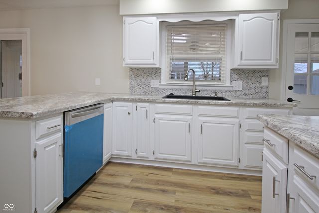 2320 Locust Drive, Seymour, IN 47274