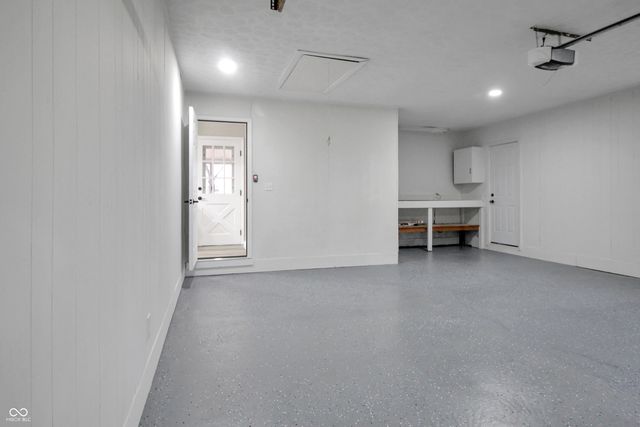 2320 Locust Drive, Seymour, IN 47274