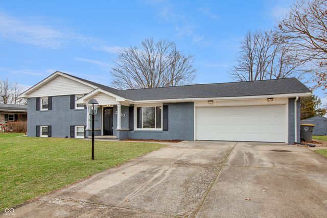 2320 Locust Drive, Seymour, IN 47274