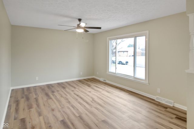 2320 Locust Drive, Seymour, IN 47274