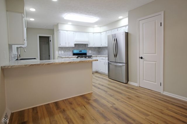 2320 Locust Drive, Seymour, IN 47274
