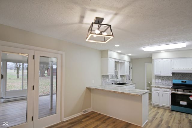 2320 Locust Drive, Seymour, IN 47274