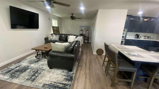 1202 Nix RD, Lampasas, TX 76550