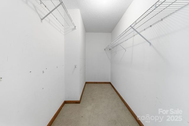 138 Hamburg Mountain Road, Weaverville, NC 28787