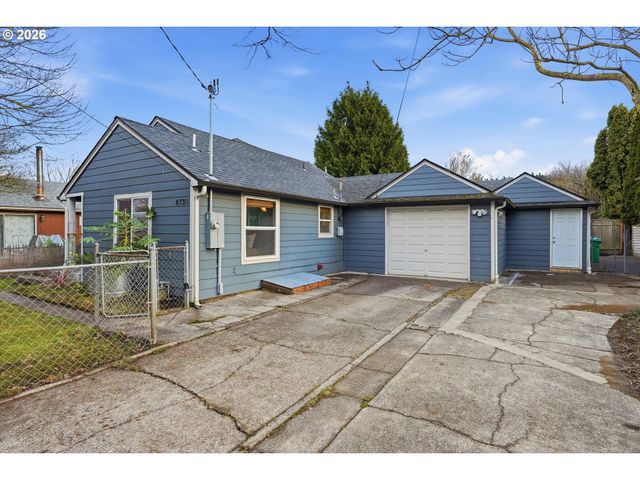 8730 Ne WYGANT St, Portland, OR 97220