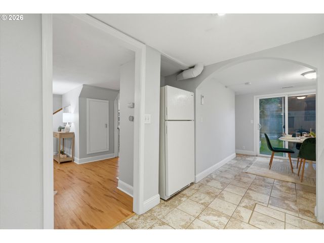 8730 Ne WYGANT St, Portland, OR 97220