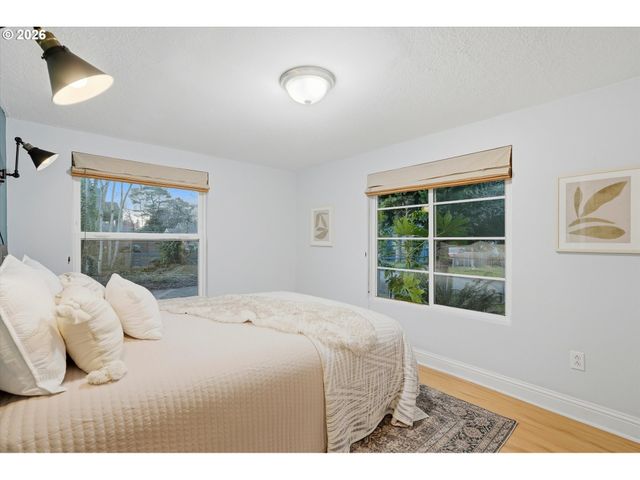 8730 Ne WYGANT St, Portland, OR 97220