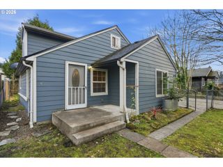 8730 Ne WYGANT St, Portland, OR 97220