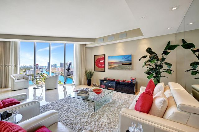 21200 Point Pl PH2804, Aventura, FL 33180