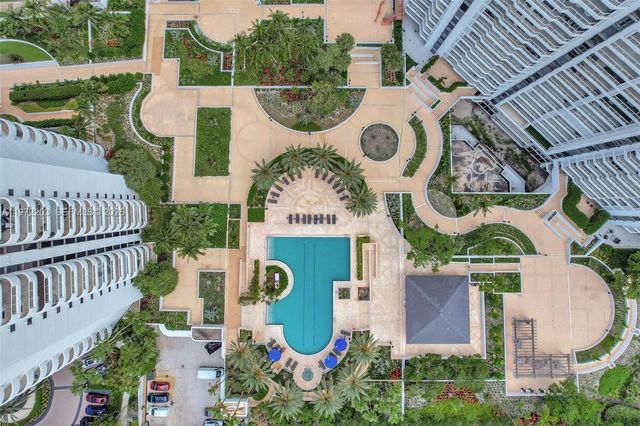 21200 Point Pl PH2804, Aventura, FL 33180