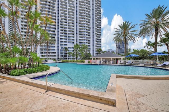 21200 Point Pl PH2804, Aventura, FL 33180