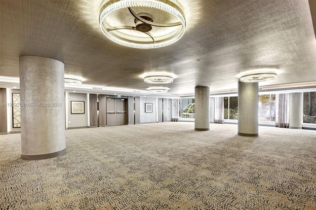 21200 Point Pl PH2804, Aventura, FL 33180