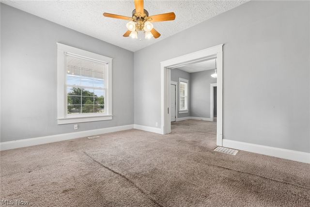 29 S West Street, Thornville, OH 43076