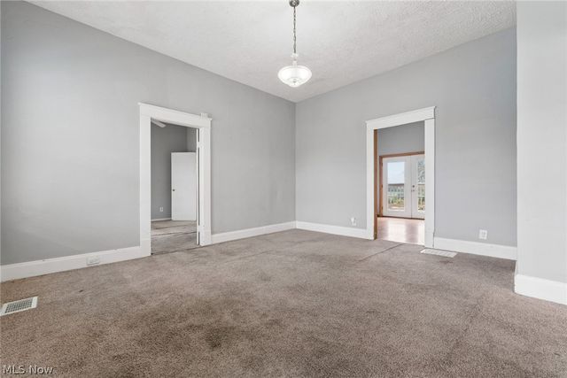29 S West Street, Thornville, OH 43076