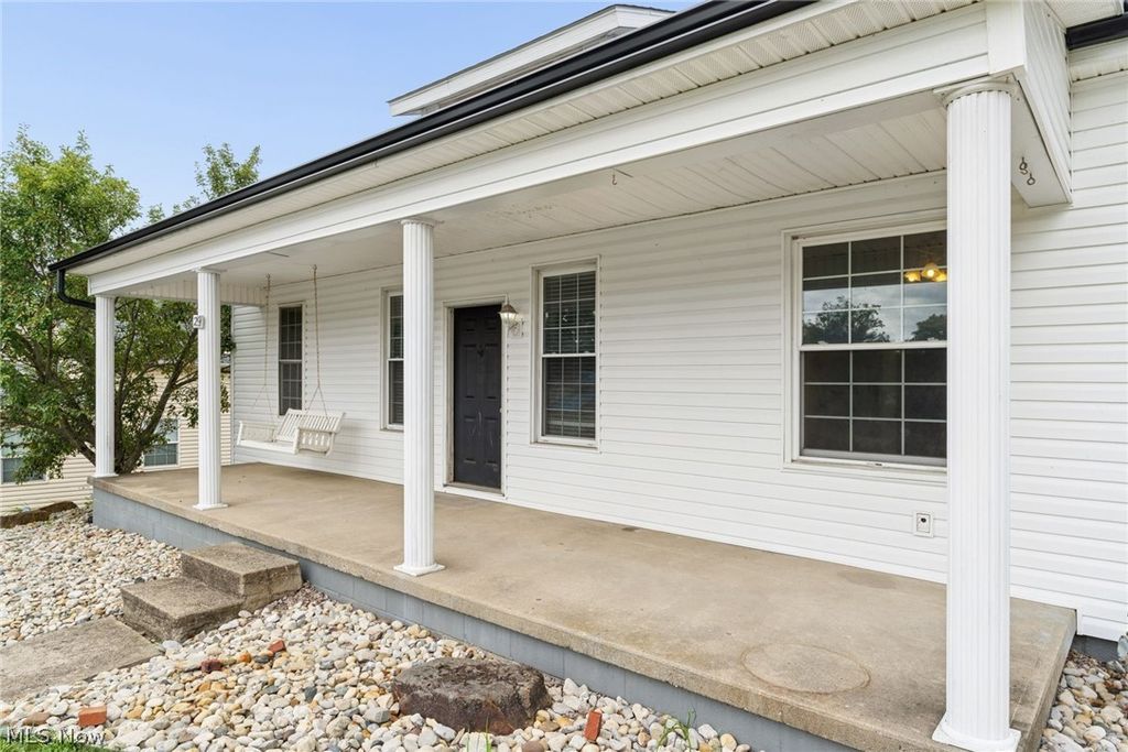 29 S West Street, Thornville, OH 43076