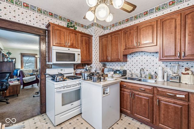 1137 S Main Street, New Castle, IN 47362