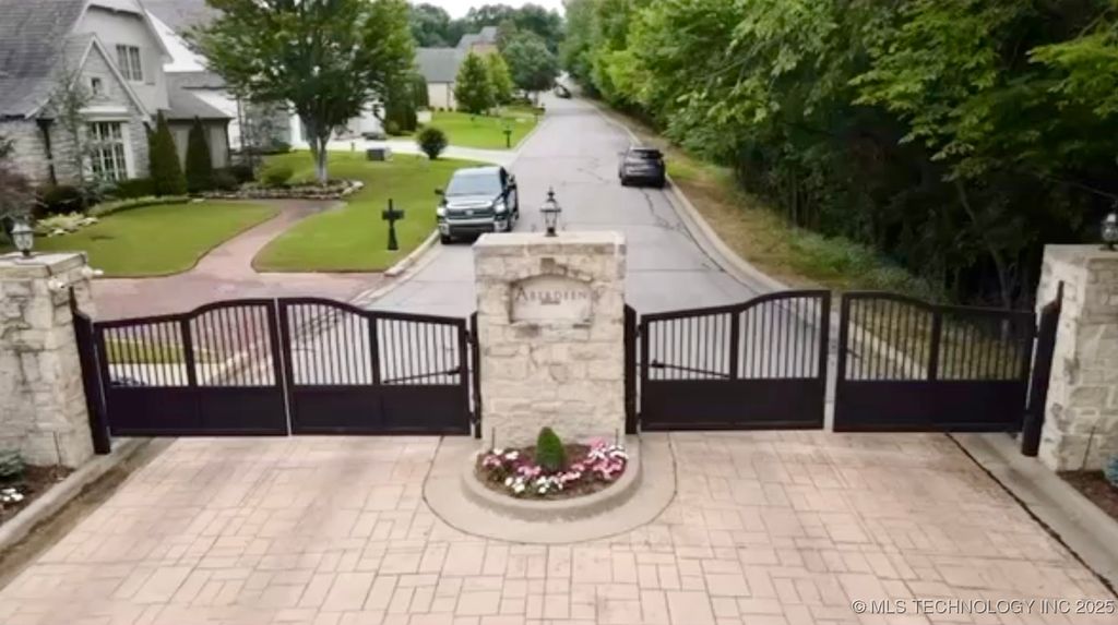 12207 S 12 Court, Jenks, OK 74037