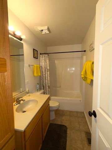 15201 Dorchester Avenue, Dolton, IL 60419