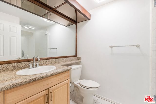 23020 Wrencrest Drive, Calabasas, CA 91302