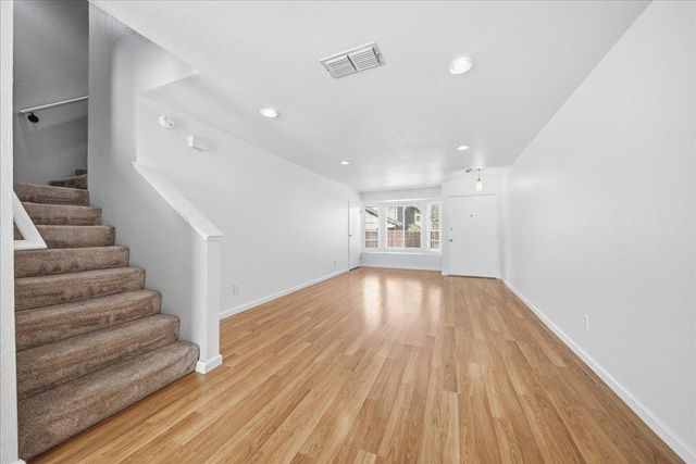 25 Marty Cir, Roseville, CA 95678