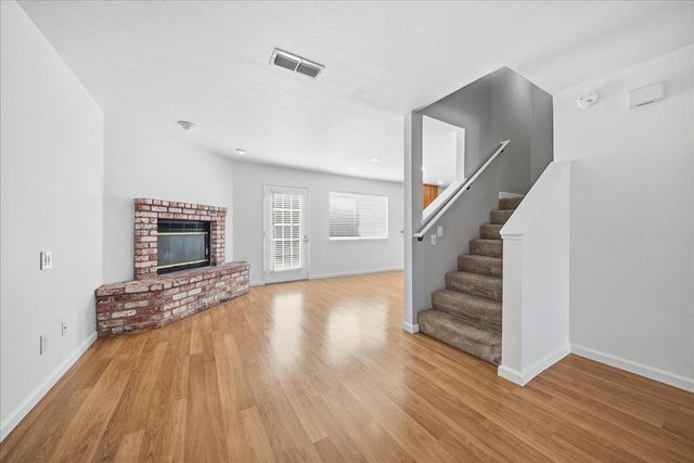 25 Marty Cir, Roseville, CA 95678