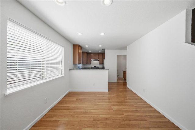 25 Marty Cir, Roseville, CA 95678