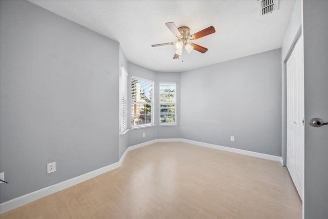 25 Marty Cir, Roseville, CA 95678