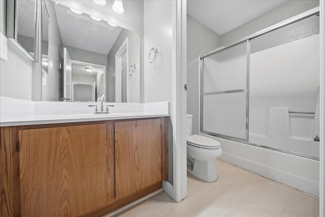 25 Marty Cir, Roseville, CA 95678