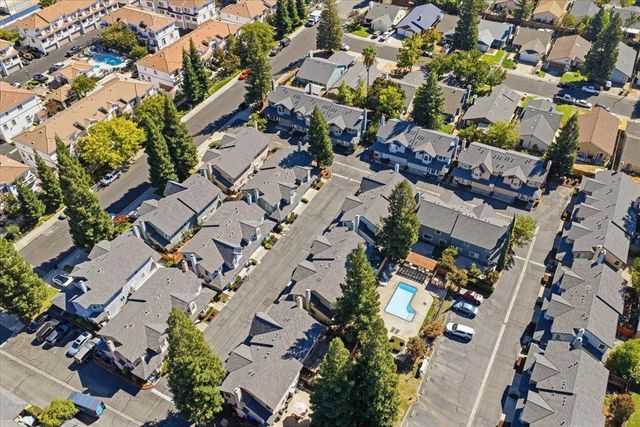 25 Marty Cir, Roseville, CA 95678