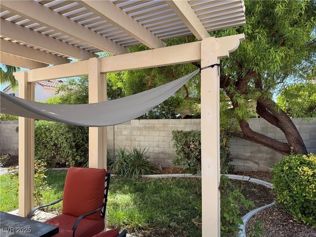 8717 Autumn Wreath Avenue, Las Vegas, NV 89129