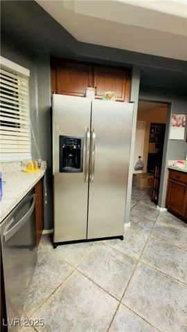 8717 Autumn Wreath Avenue, Las Vegas, NV 89129