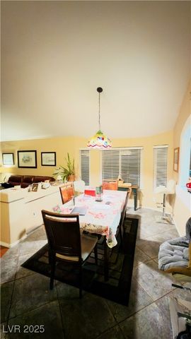 8717 Autumn Wreath Avenue, Las Vegas, NV 89129