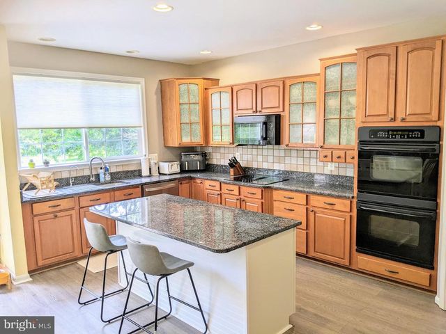 10816 KING NOBEL LN, Bealeton, VA 22712
