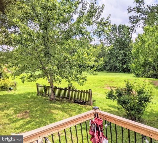 10816 KING NOBEL LN, Bealeton, VA 22712