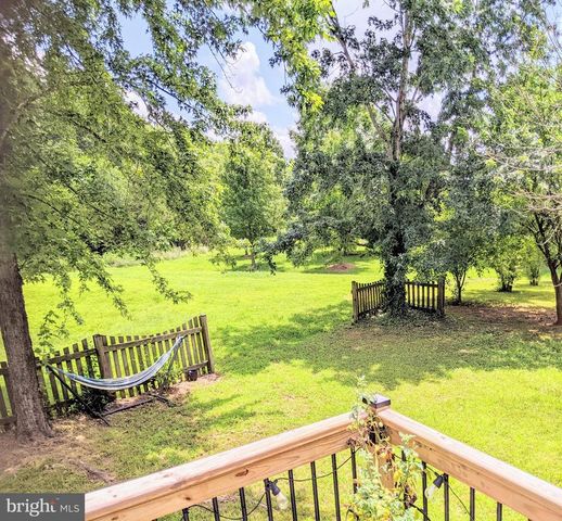 10816 KING NOBEL LN, Bealeton, VA 22712