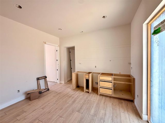 100 Beauty Berry, Horseshoe Bay, TX 78657