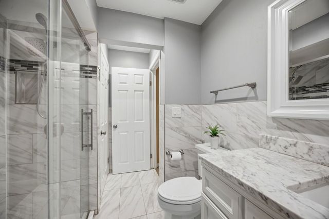 1142 Brighton Place, Glen Ellyn, IL 60137