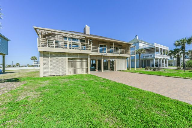 18418 E De Vaca Lane, Galveston, TX 77554