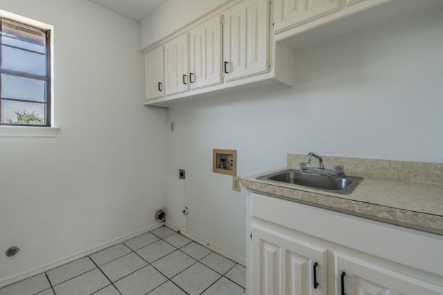 241 Highridge Drive, New Hope, TX 75071
