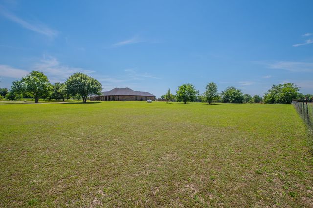 241 Highridge Drive, New Hope, TX 75071