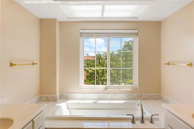 19228 Seabrook Lane, Huntington Beach, CA 92648